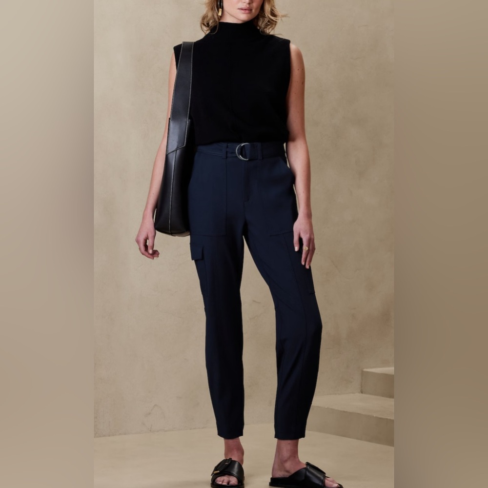 Banana Republic Slim Refined Stretch Cargo Pant